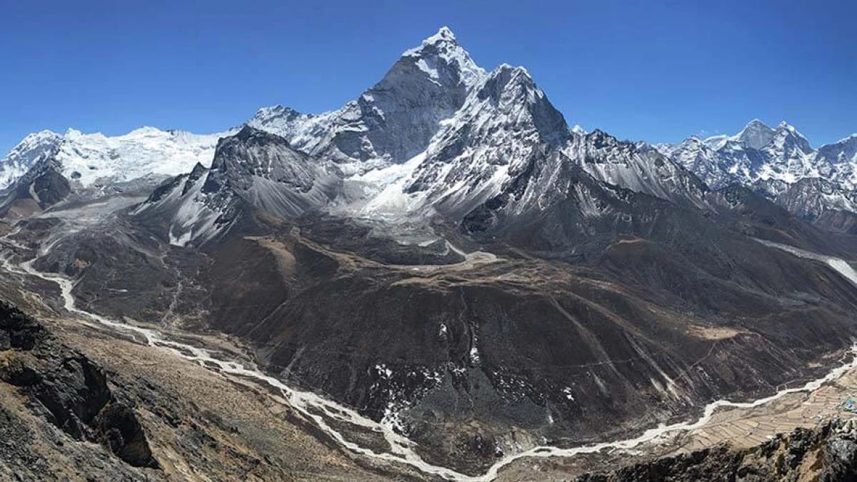 route to the base camp in Nepal