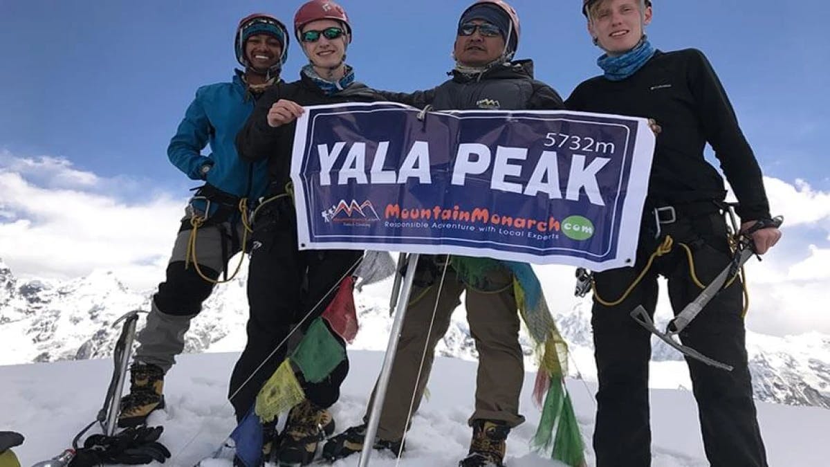 Yala Peak climbing