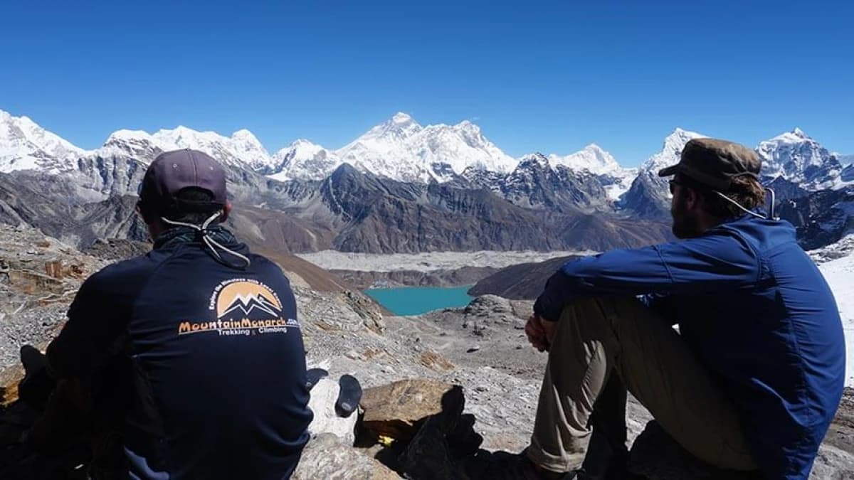 hiking to Gokyo Lakes