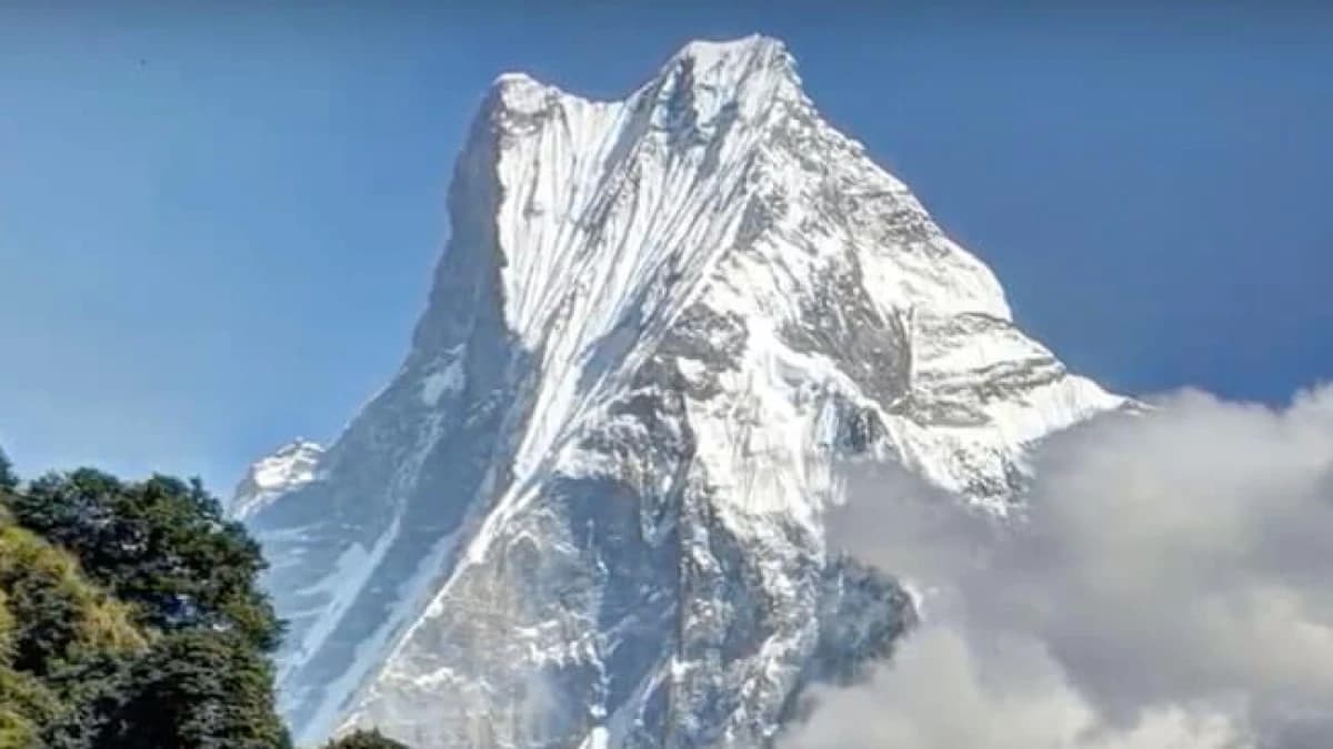 fishtail peak in Annapurna