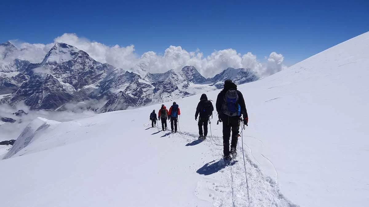 climb Mera Island peak