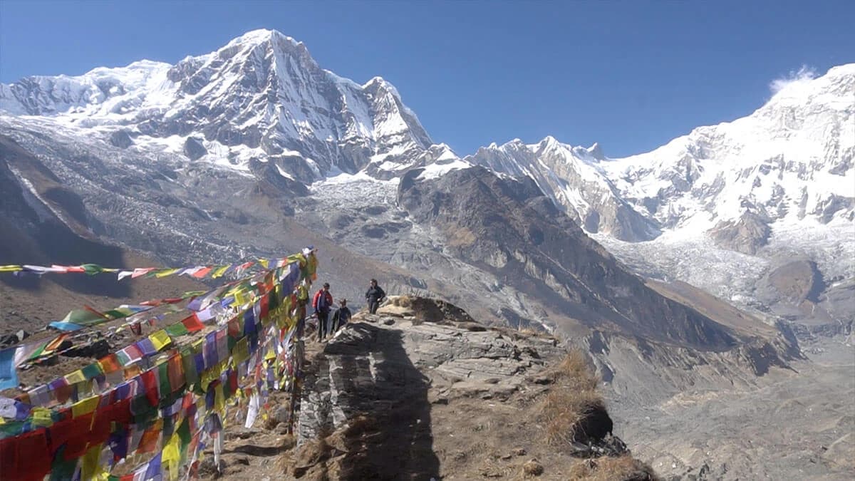 things to carry on hiking