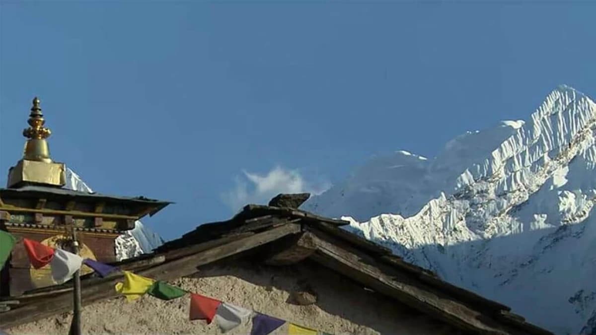Trek to Tsum valley