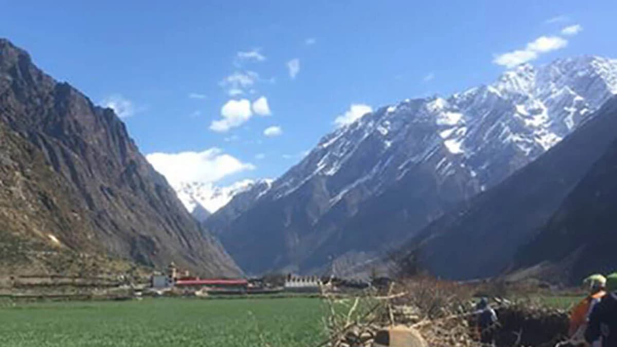 Tsum valley Trek