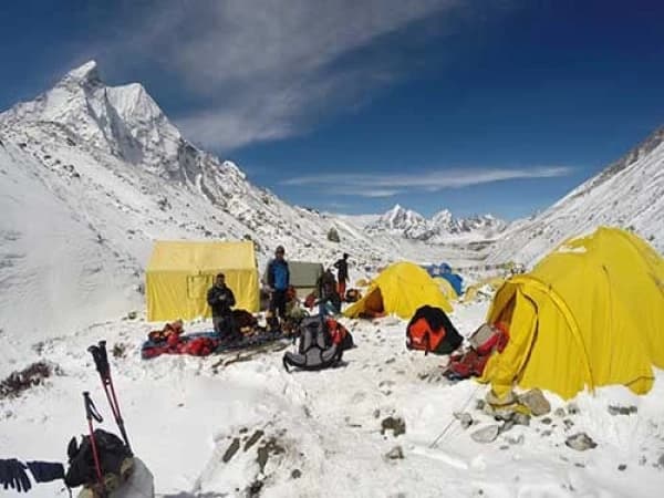 04 Days climb to Island peak