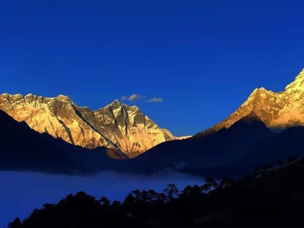 Everest Amadablam