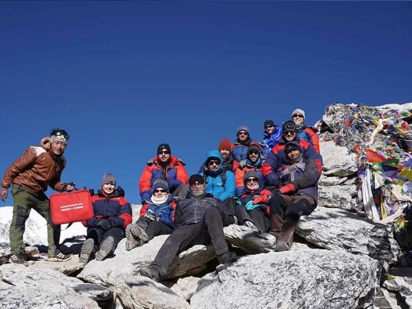 Hike Kalaparhar Everest