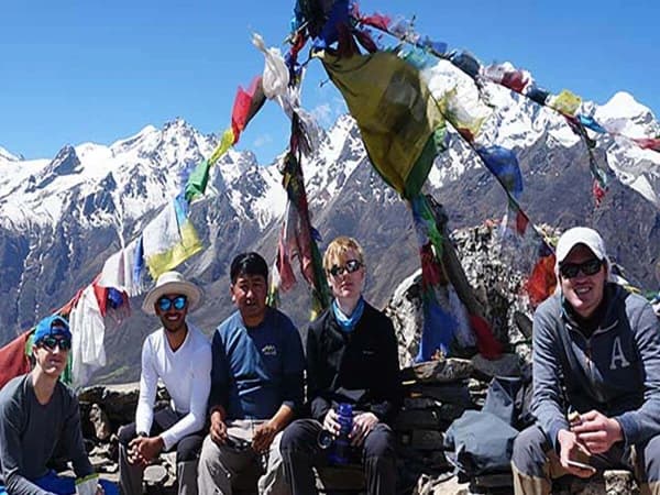 Kenjin Ri In Langtang