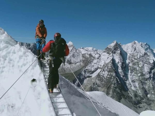 Ladder Crossing