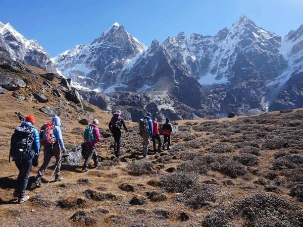 Trekking Gokyo Lakes