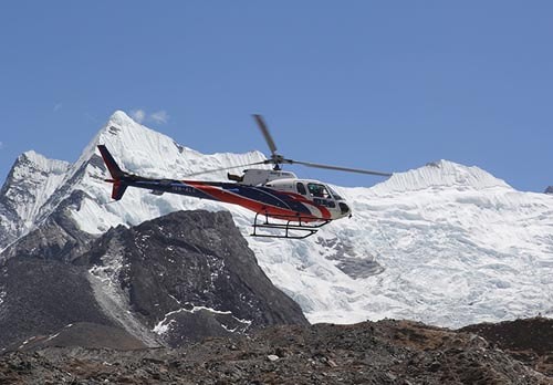 Helicopter Everest bas camp trip