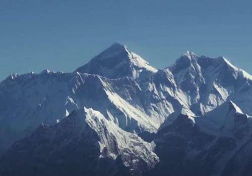 Mountain flight to Everest
